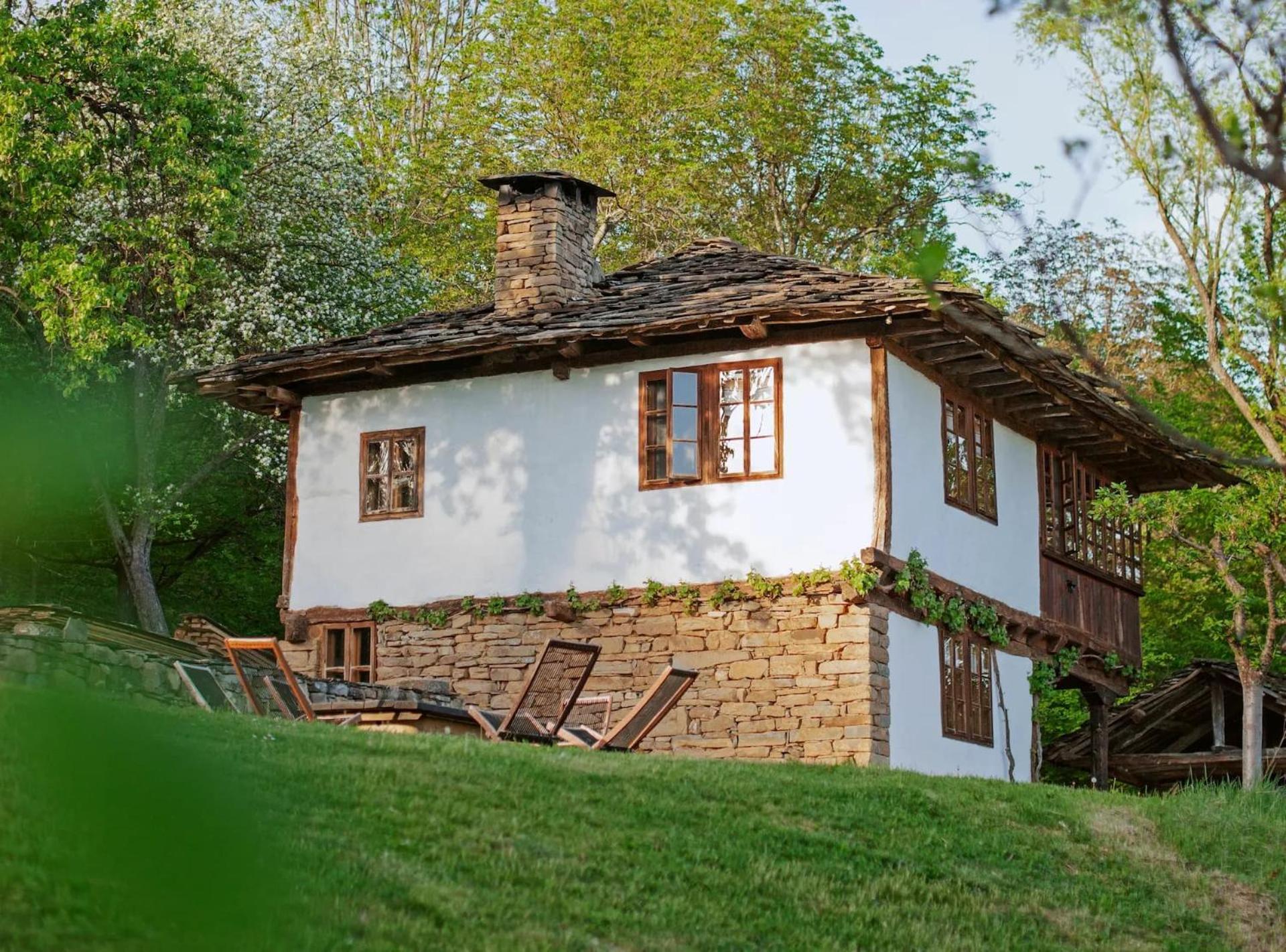 Villa Authentic House With Stunning Mountain View - Karashka Apriltsi  Exterior foto