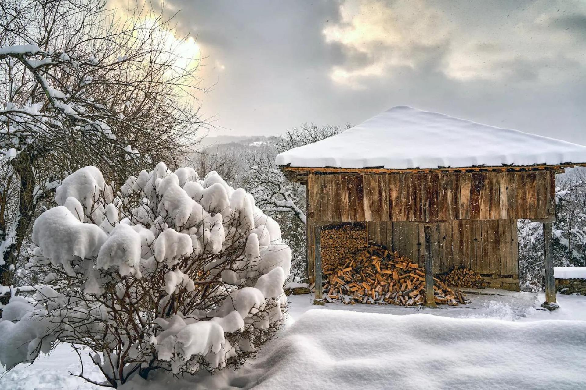 Villa Authentic House With Stunning Mountain View - Karashka Apriltsi  Exterior foto