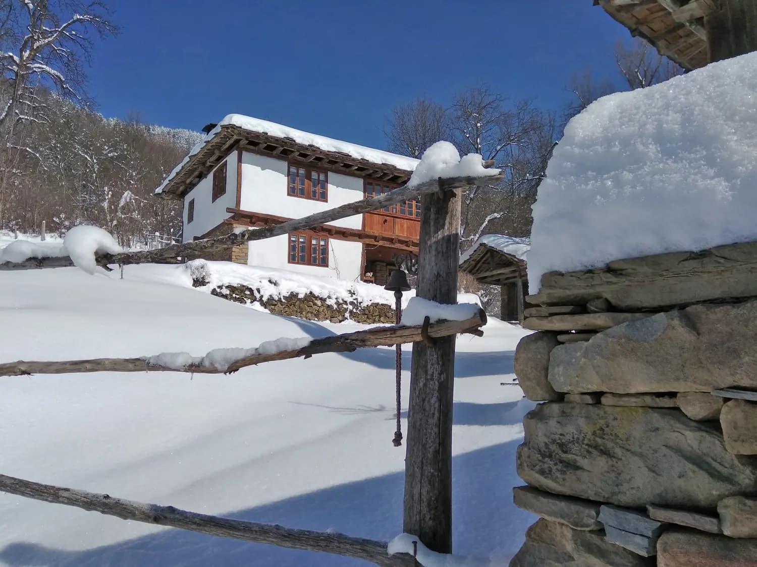 Villa Authentic House With Stunning Mountain View - Karashka Apriltsi  Exterior foto